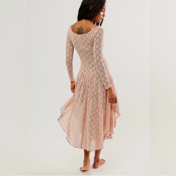 Free People Lace Slip Dress “DIAL FOR DRAMA” NWT SIZE - LARGE - Picture 4 of 6